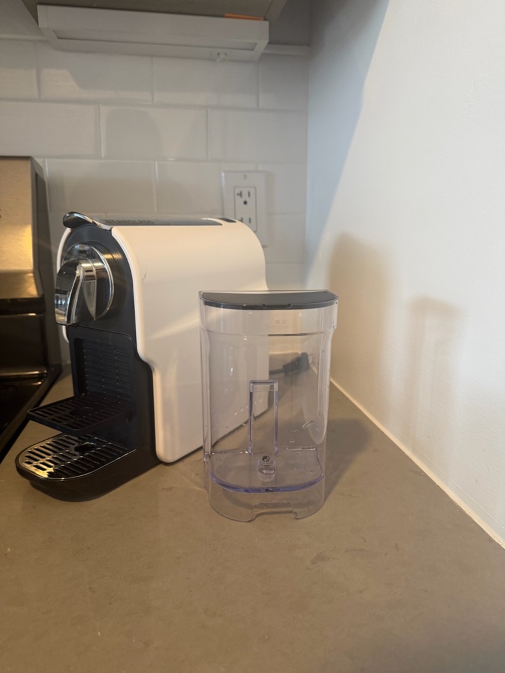 Nespresso Beanglass Machine - Picture 8 of 10